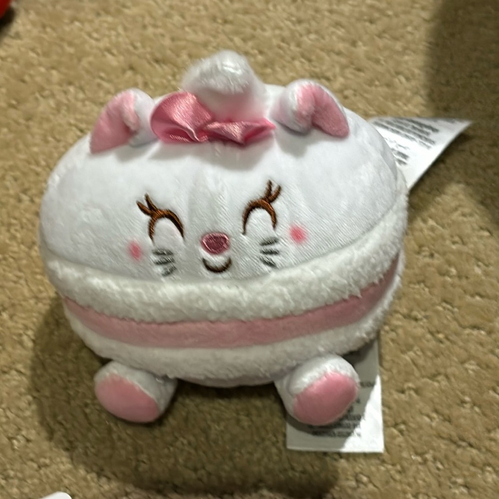 Disney Parks Marie Aristocats Munchlings Plush Baked Treats Mystery Chaser